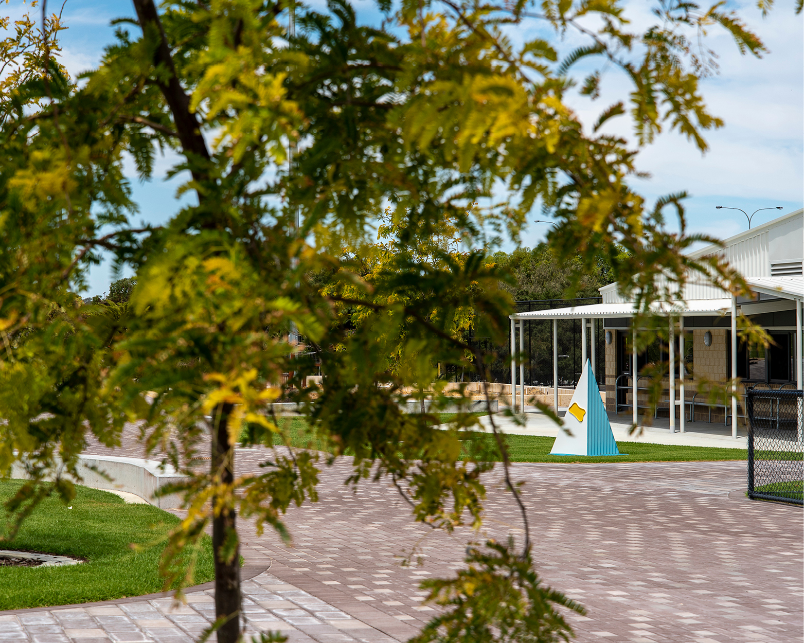 Elisa Markes-Young - Do Sheep Dream of the Sea