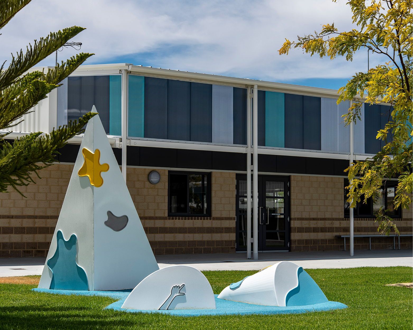 Elisa Markes-Young - Do Sheep Dream of the Sea