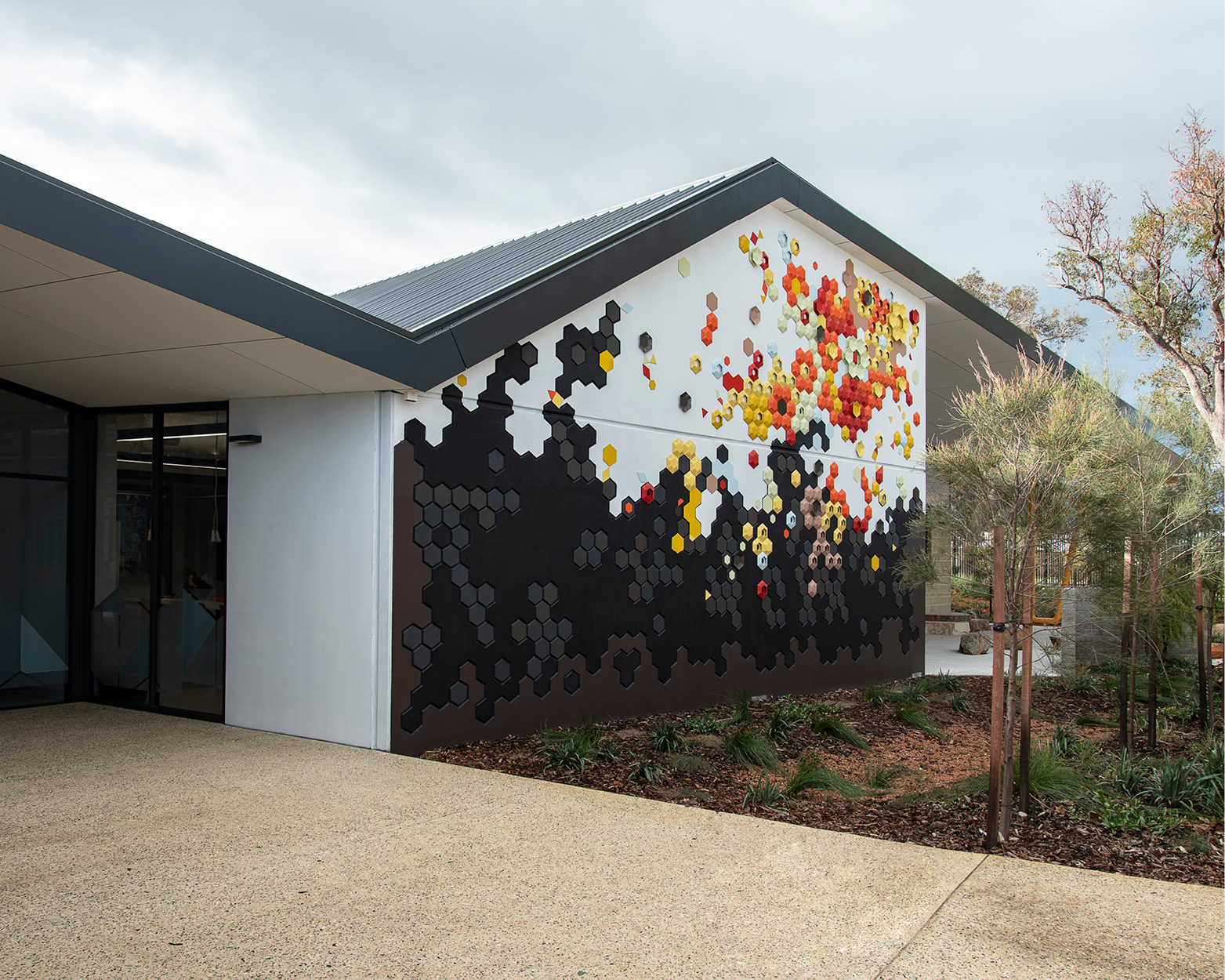 Elisa Markes-Young - Capture the Winds